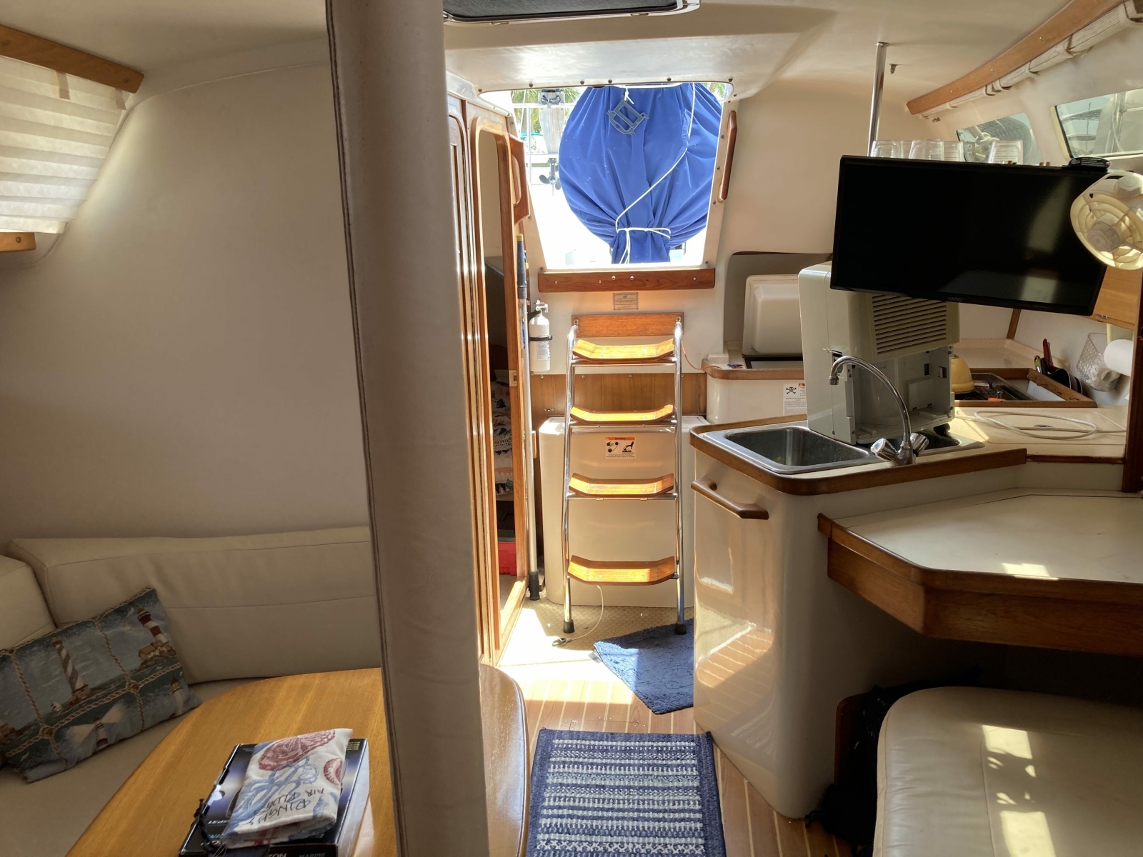 2003 Catalina 320
