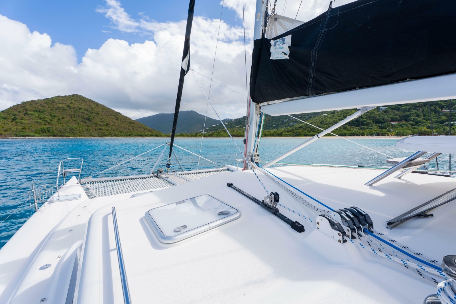 2011 Voyage Yachts 520 photo 7