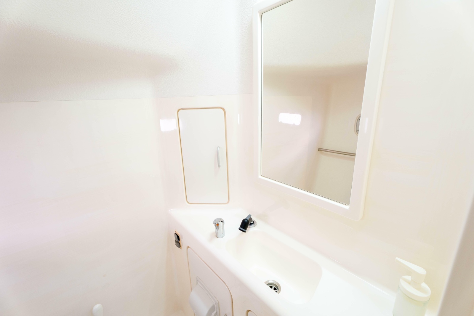 2011 Voyage Yachts 520 photo 41