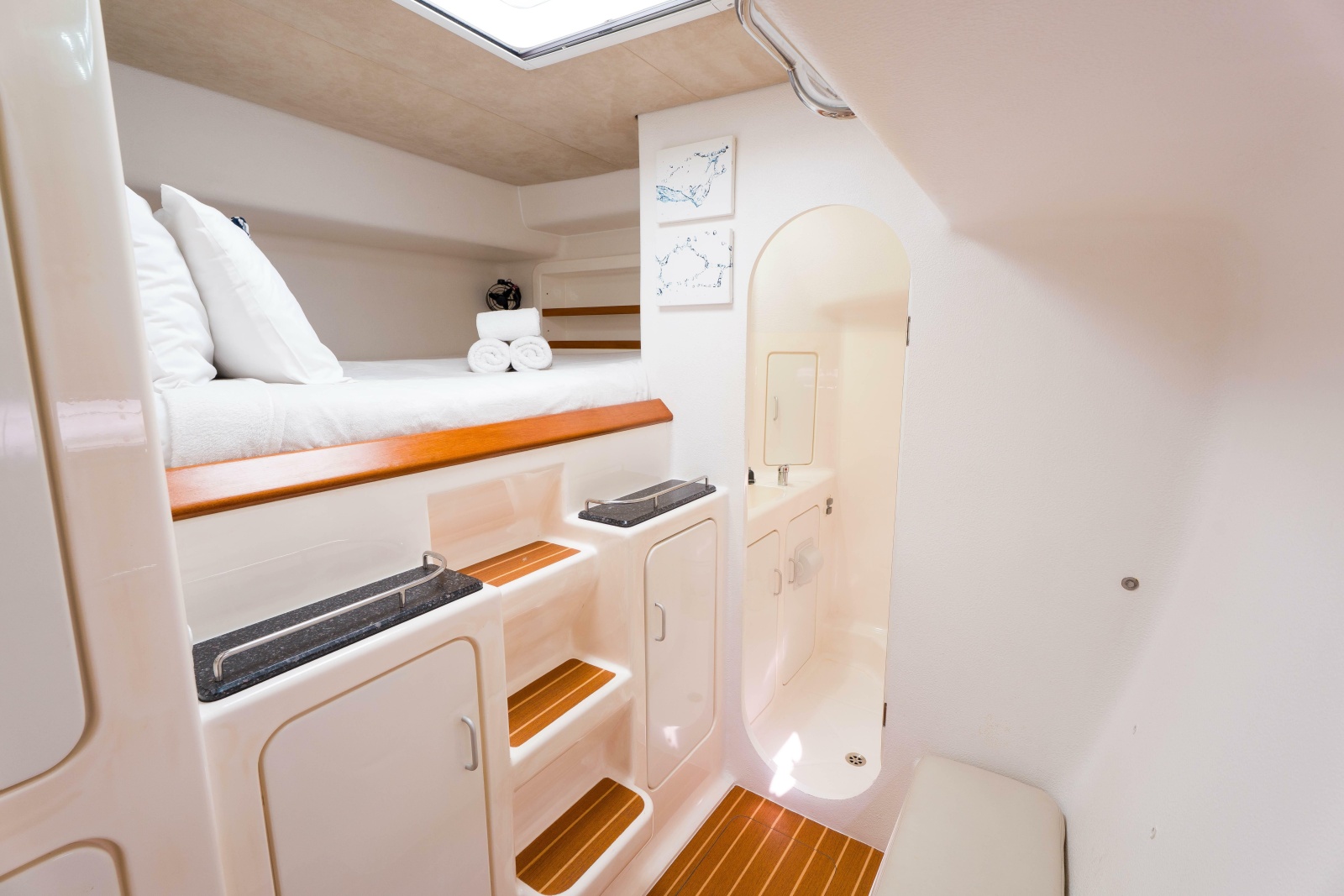 2011 Voyage Yachts 520