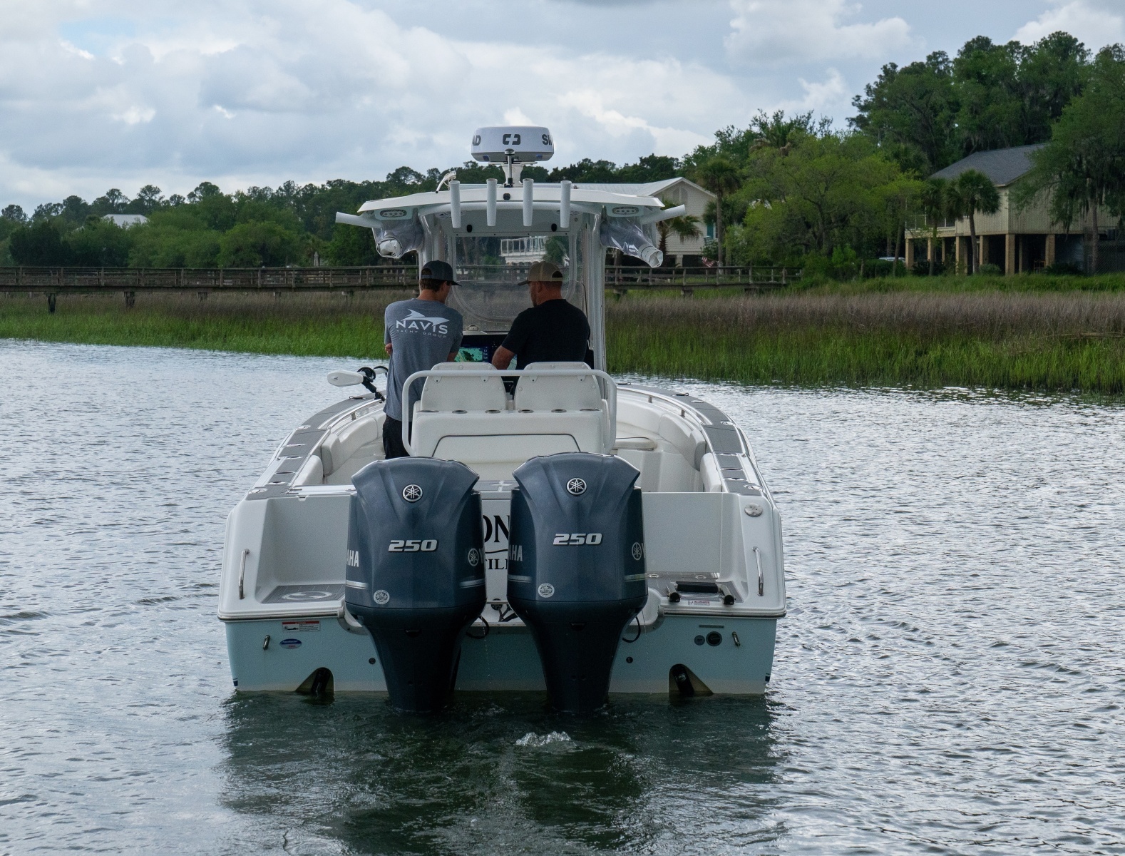 2014 Sea Hunt Gamefish 27