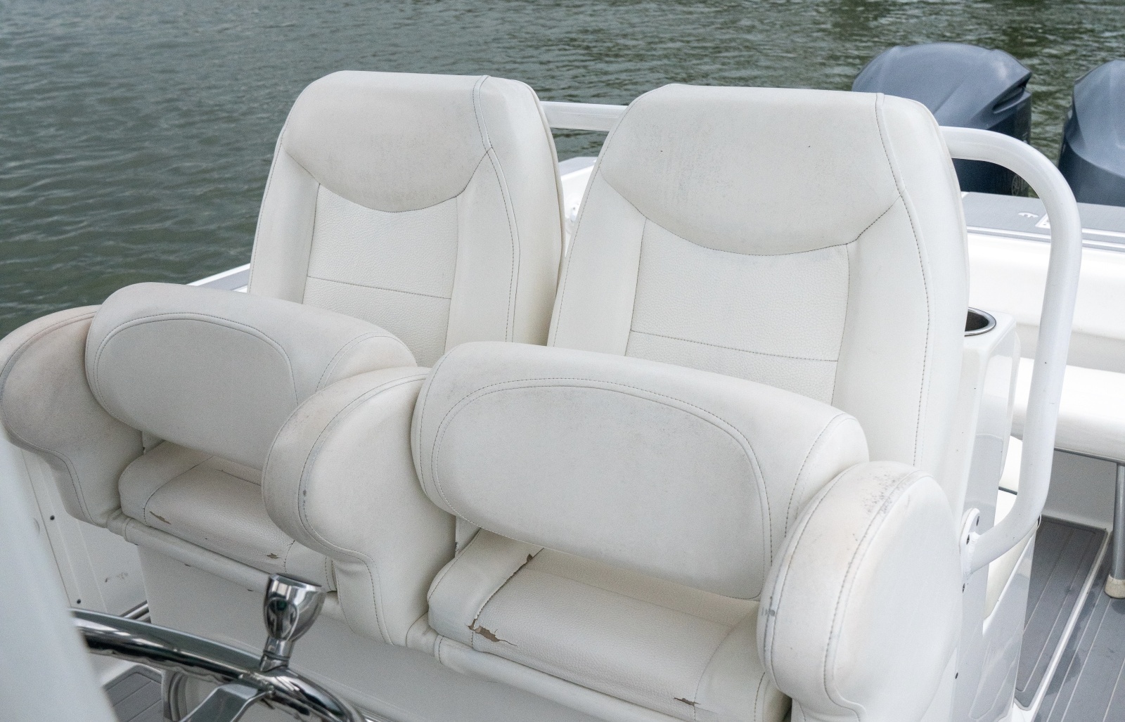 2014 Sea Hunt Gamefish 27