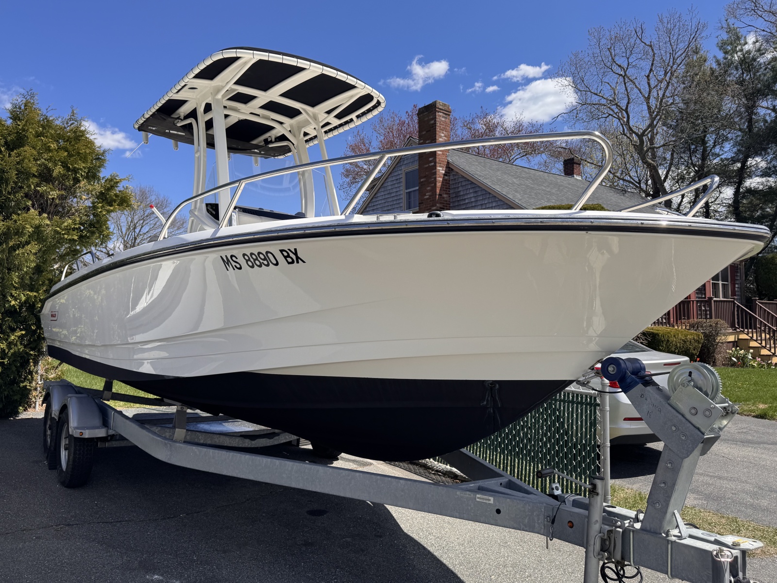 2023 Boston Whaler 220 Dauntless