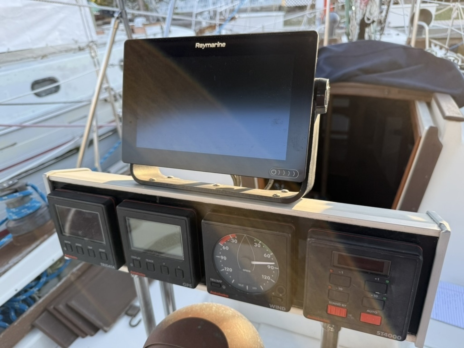LOU ANN 34ft Pacific Seacraft Yacht For Sale
