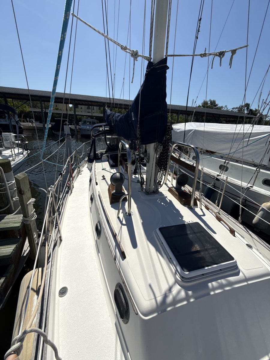 1987 Pacific Seacraft 