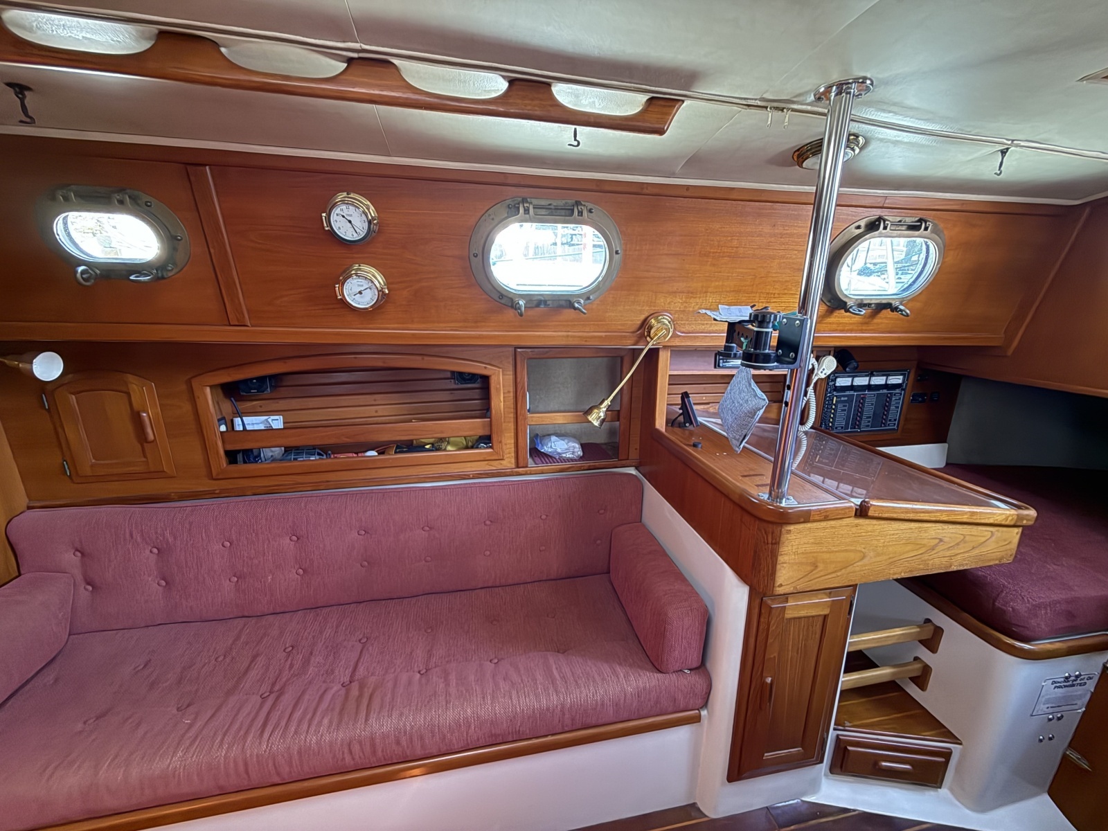 LOU ANN 34ft Pacific Seacraft Yacht For Sale