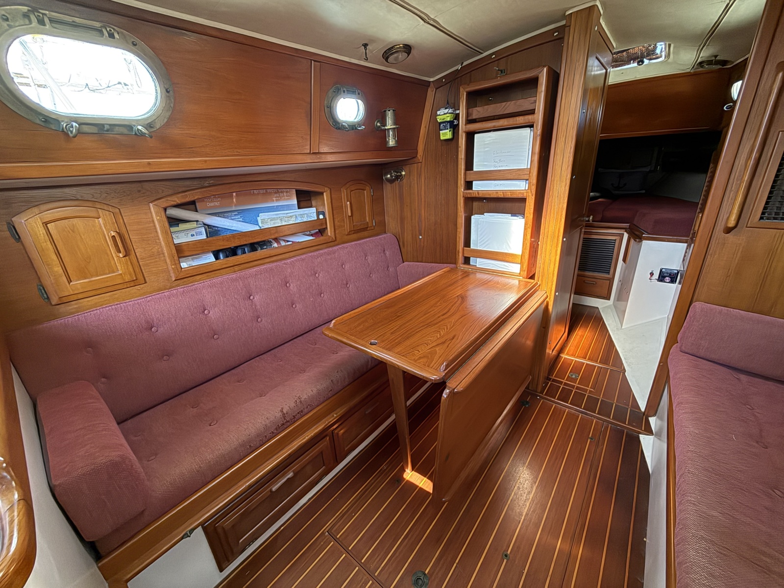 1987 Pacific Seacraft 