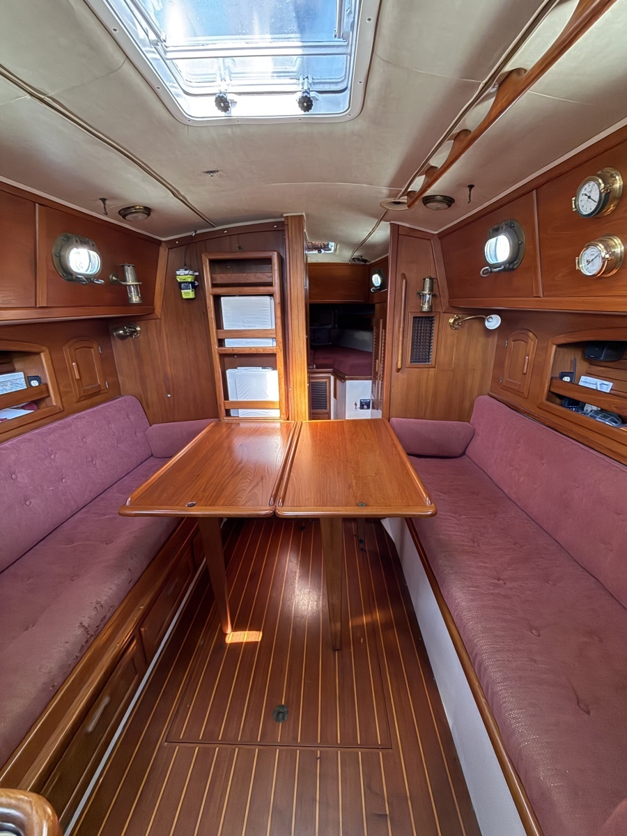 LOU ANN 34ft Pacific Seacraft Yacht For Sale