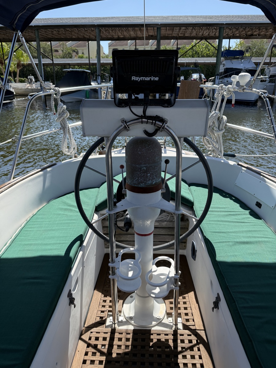 1987 Pacific Seacraft 
