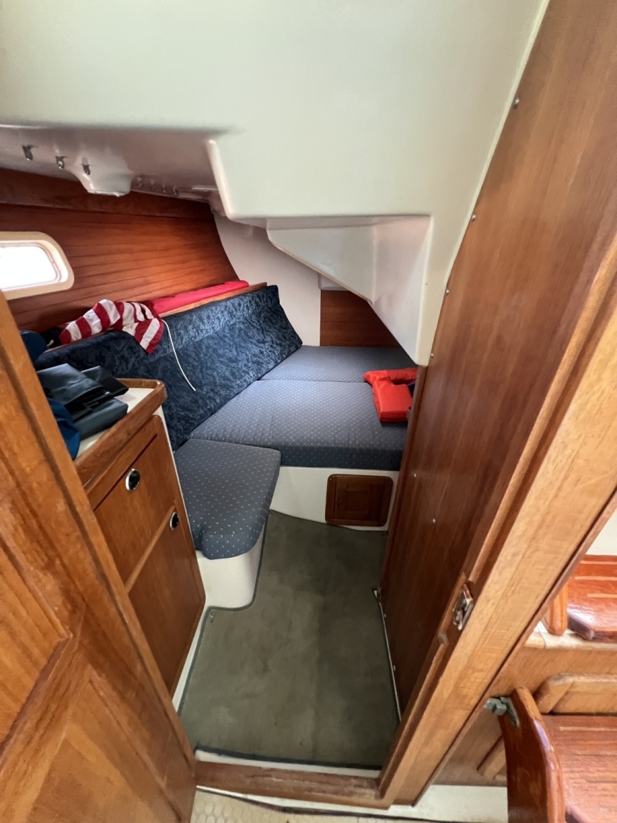 Ibis 34ft Catalina Yacht For Sale