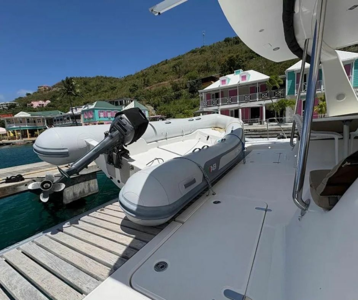 2015 Voyage Yachts 520
