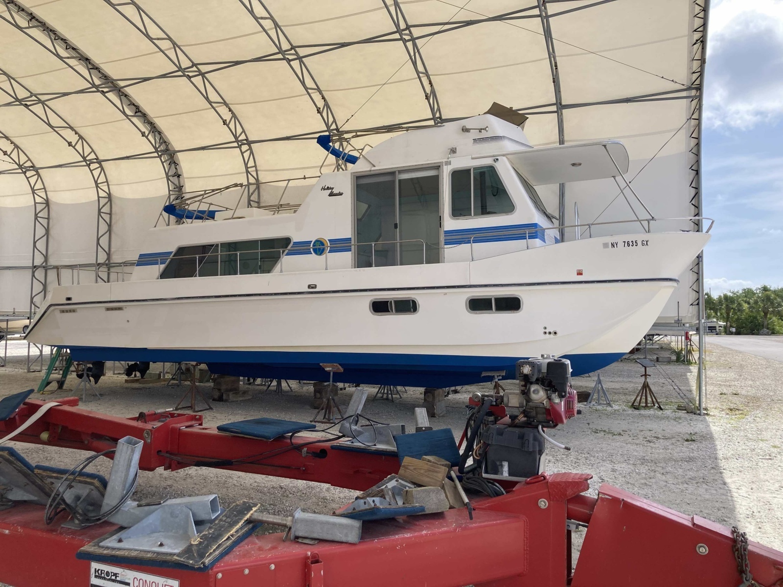Fun Seeker 40ft Holiday Mansion Yacht For Sale