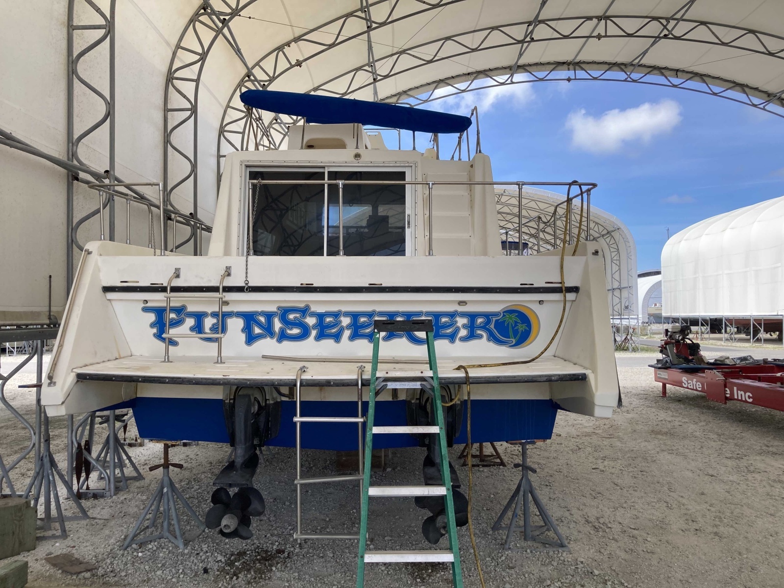 Fun Seeker 40ft Holiday Mansion Yacht For Sale