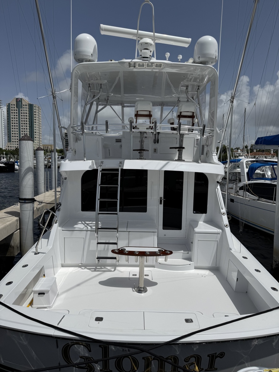 2004 Hatteras 