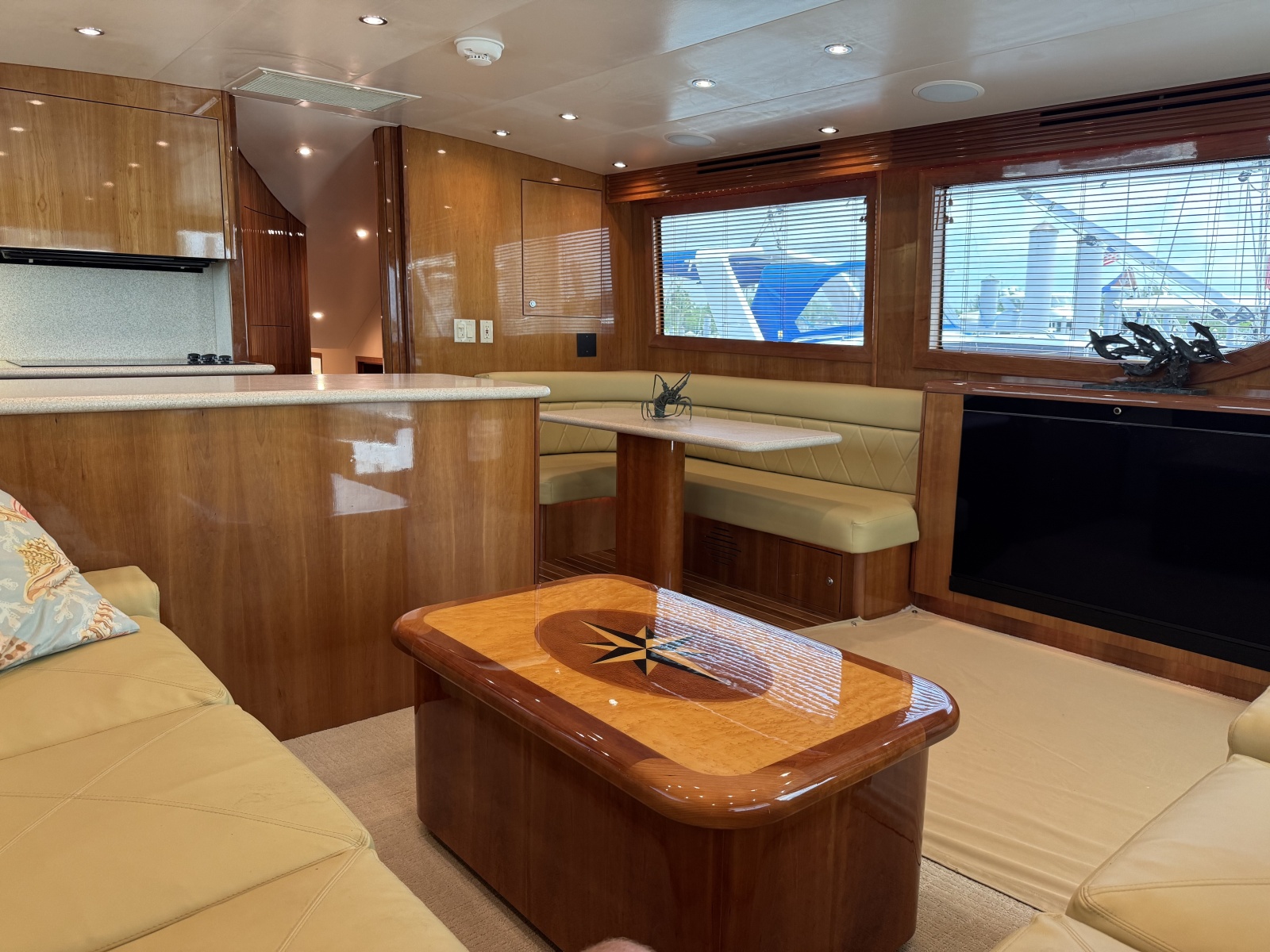 2004 Hatteras 