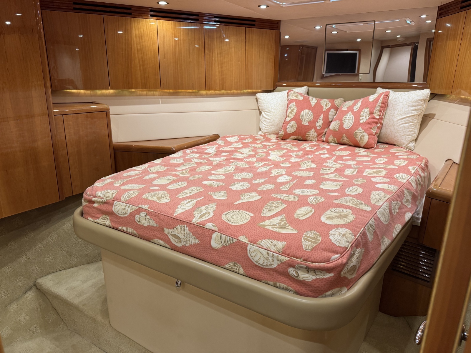 60ft Hatteras Yacht For Sale