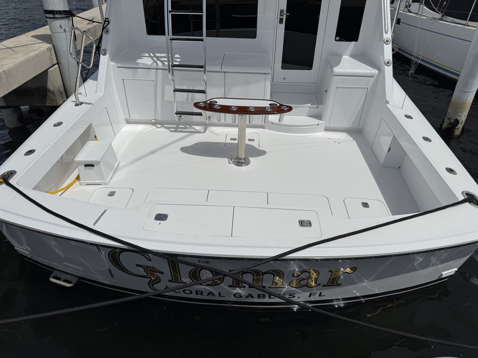 60ft Hatteras Yacht For Sale