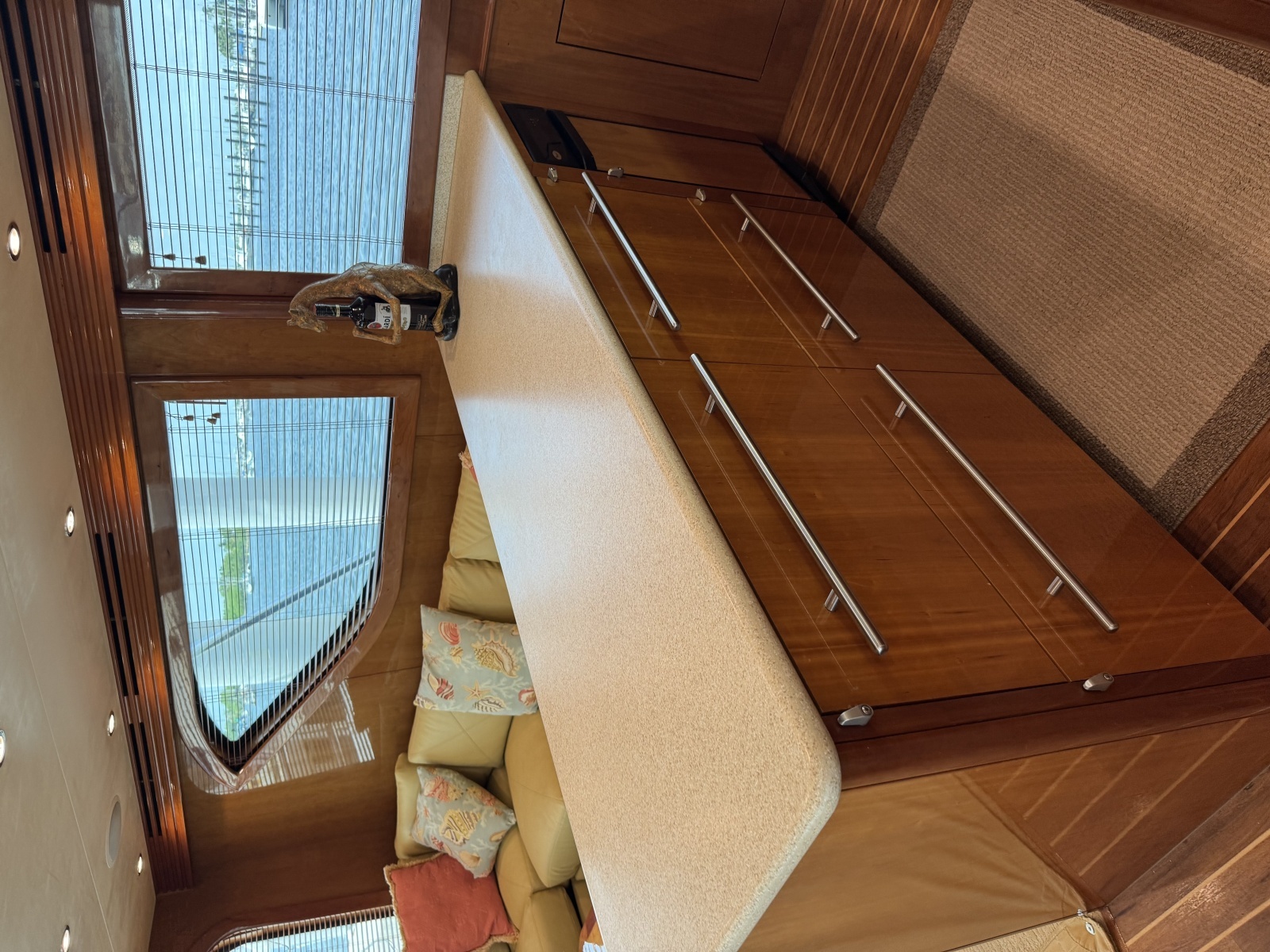 60ft Hatteras Yacht For Sale