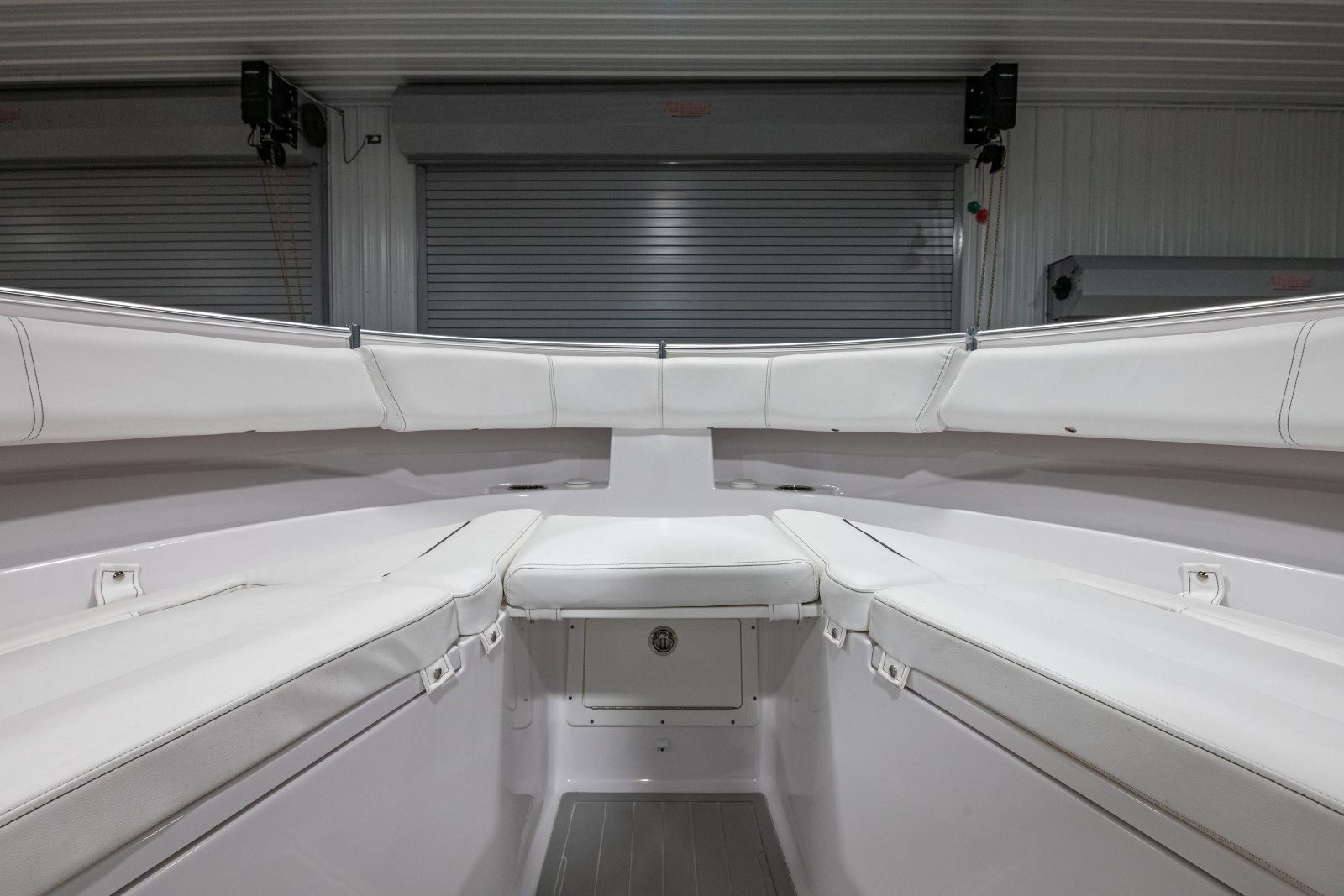 35' 2023 Sportsman Open 352 Center Console