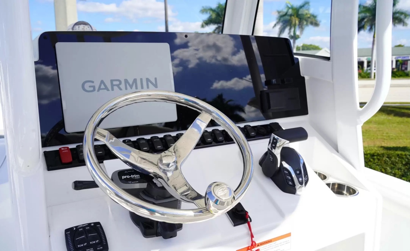 25ft Sea Hunt Yacht For Sale