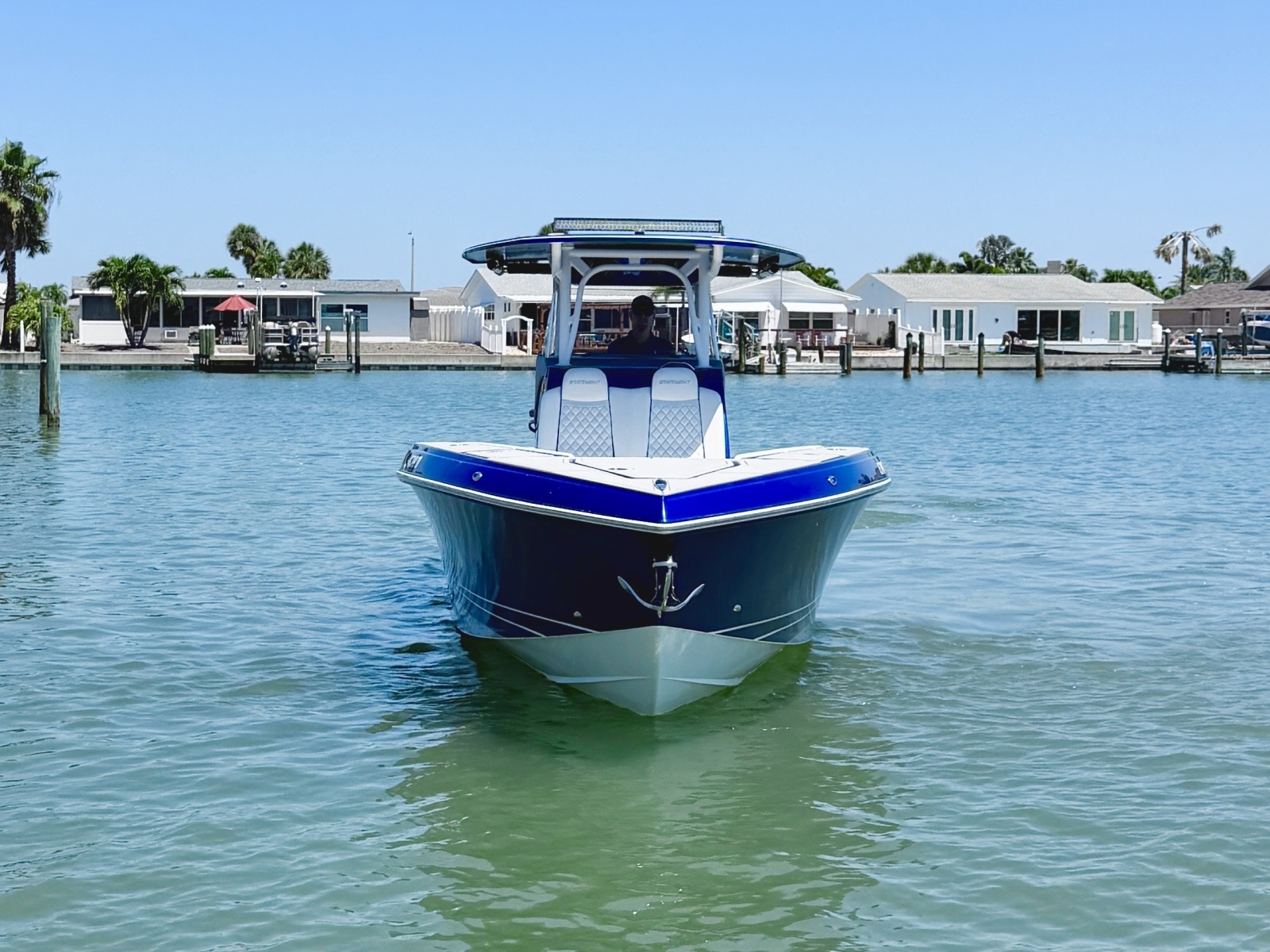 35ft Statement Yacht For Sale