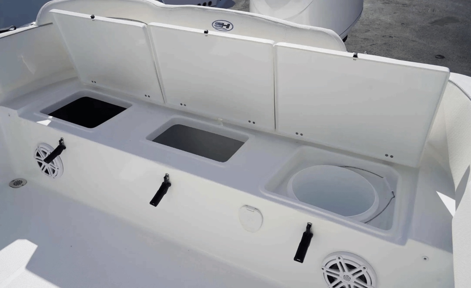 24ft Sea Hunt Yacht For Sale