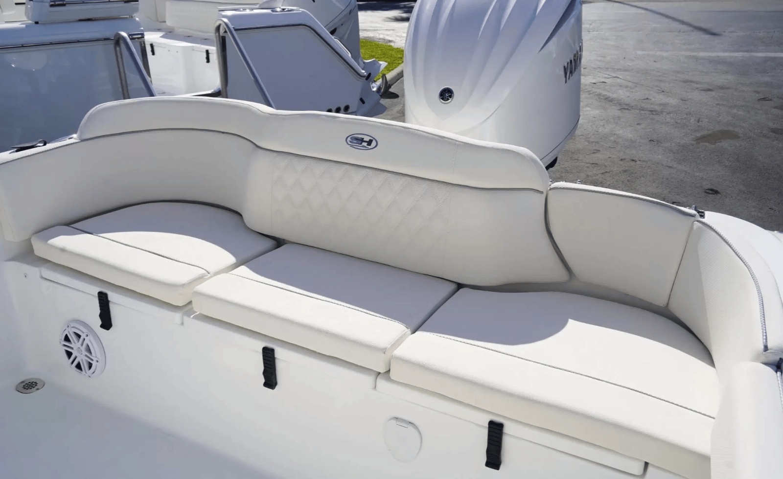 24ft Sea Hunt Yacht For Sale
