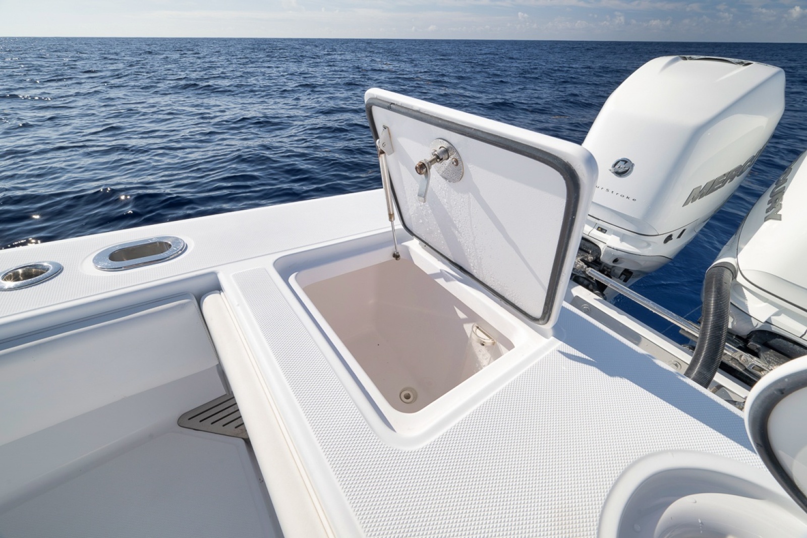 2017 Bahama 41CC