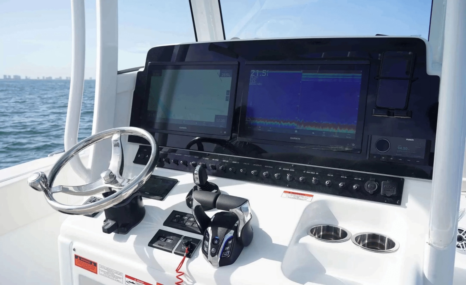 2026 Sea Hunt Ultra 305SE