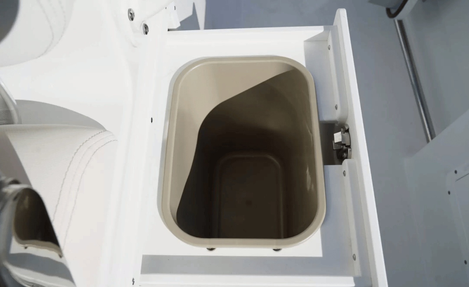30ft Sea Hunt Yacht For Sale