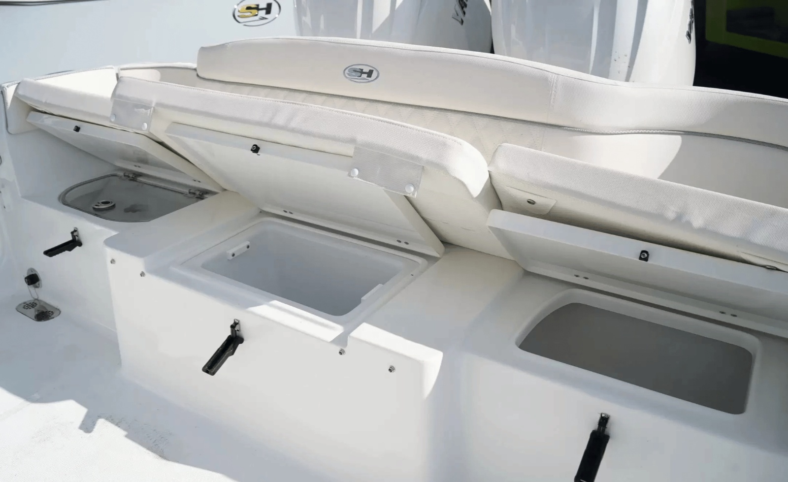 2026 Sea Hunt Ultra 305SE
