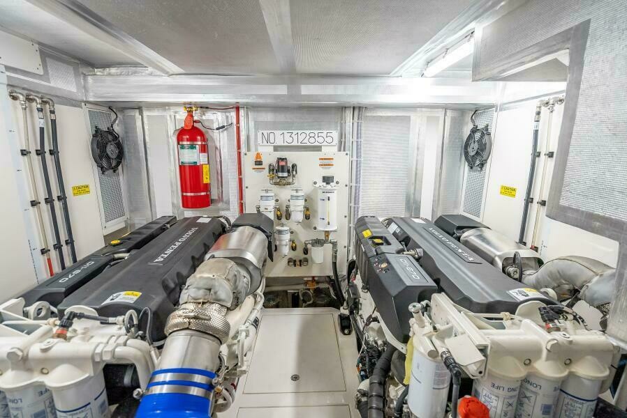 Man Cave 50ft Maritimo Yacht For Sale