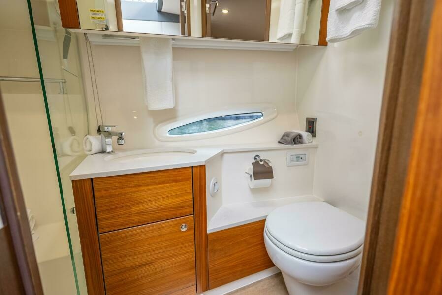 Man Cave 50ft Maritimo Yacht For Sale
