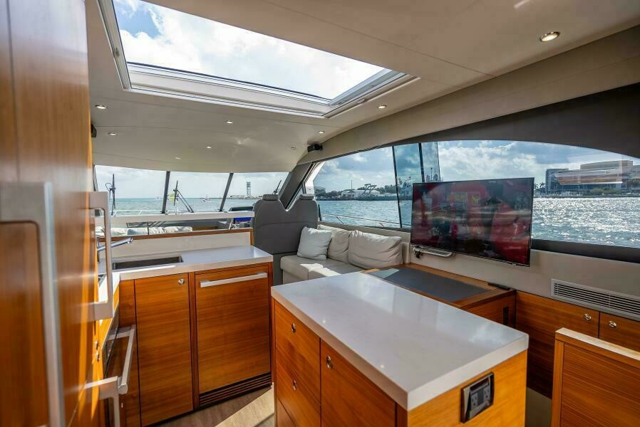 Man Cave 50ft Maritimo Yacht For Sale