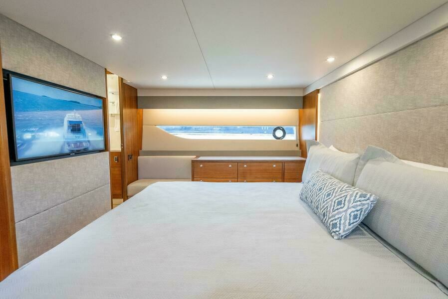 Man Cave 50ft Maritimo Yacht For Sale