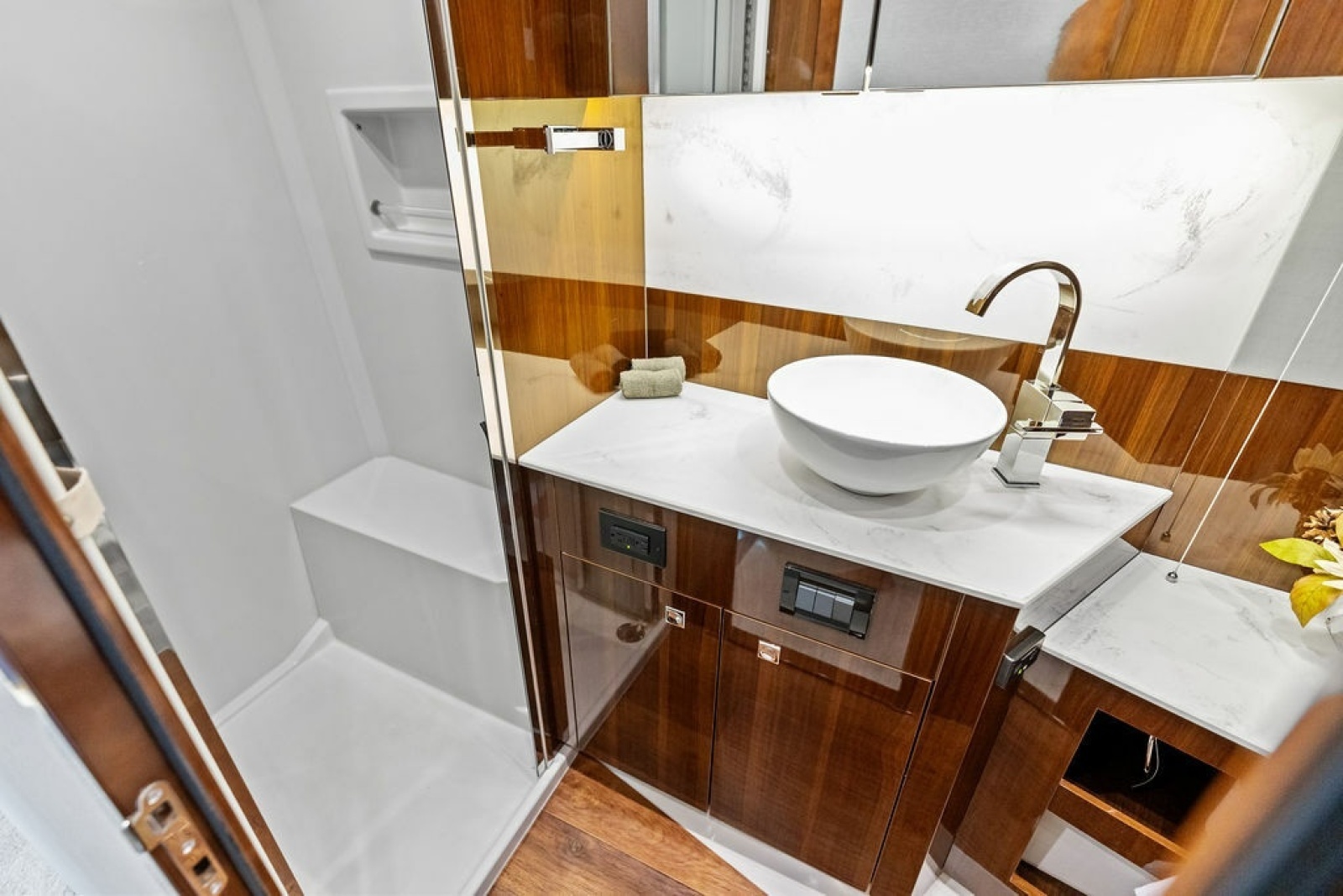 POSITIVE VIBES 46ft Cruisers Yachts Yacht For Sale