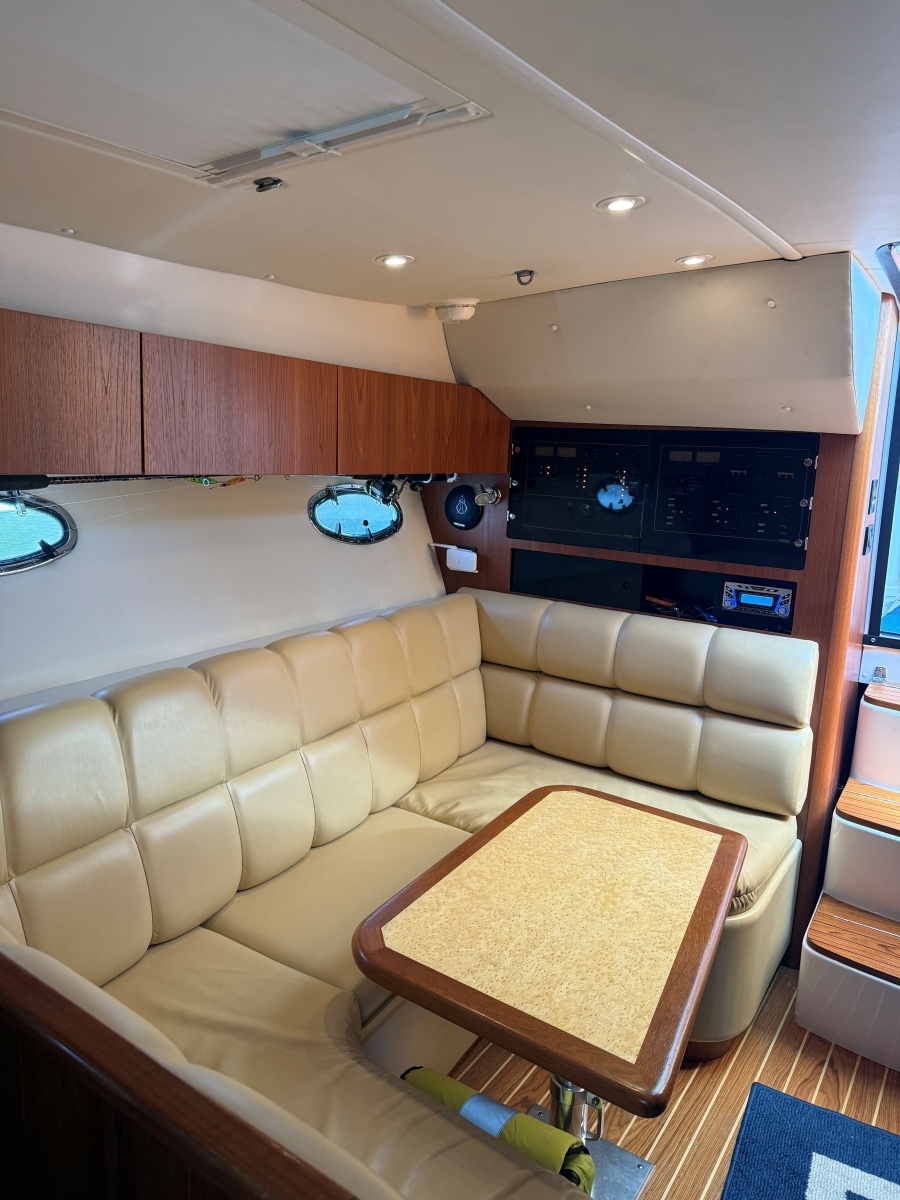 2003 Tiara Yachts 3500 Open