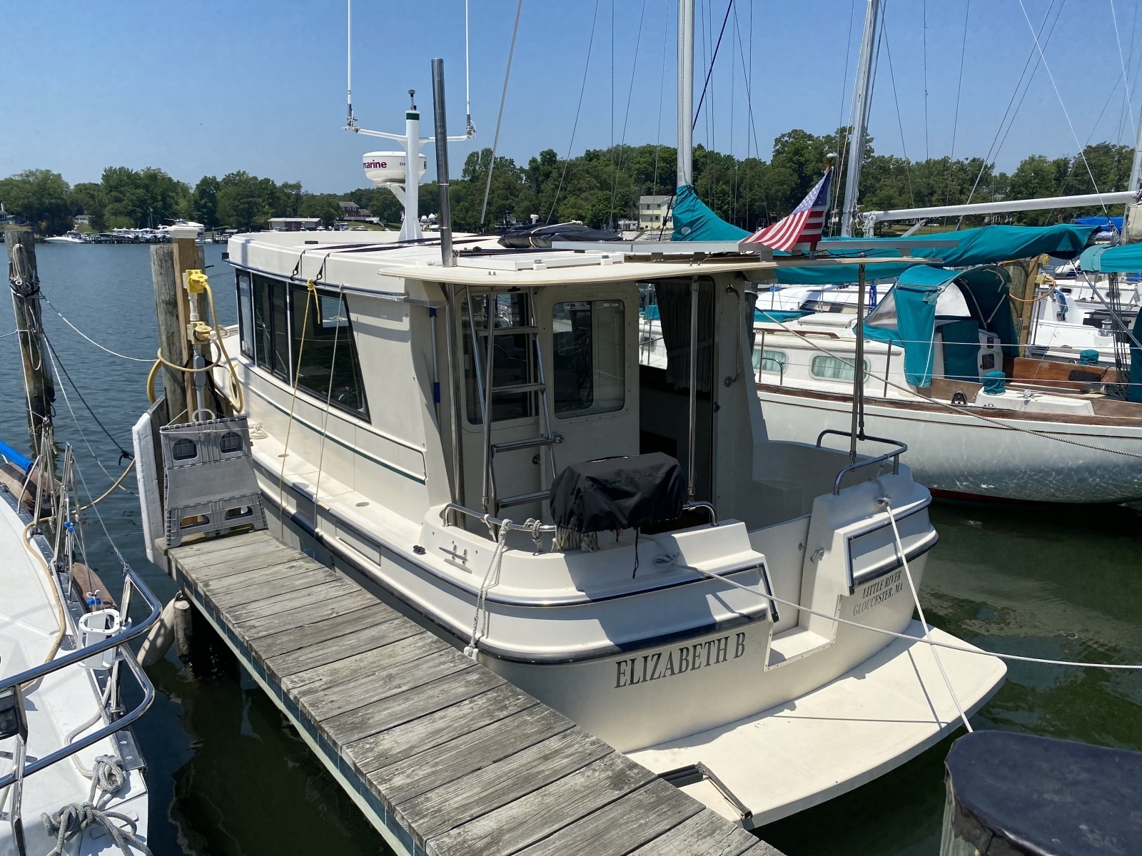 31ft Camano Yacht For Sale