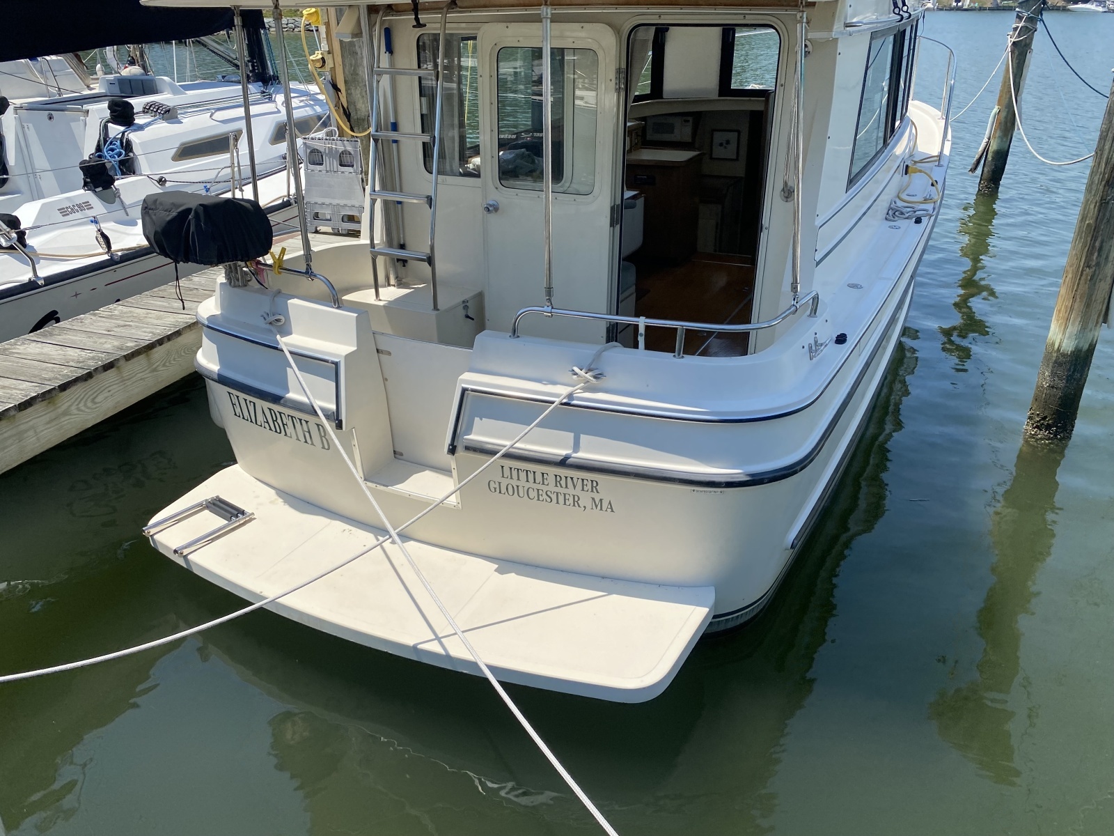 31ft Camano Yacht For Sale