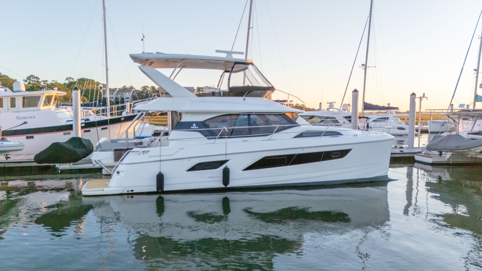 2021 Aquila 44