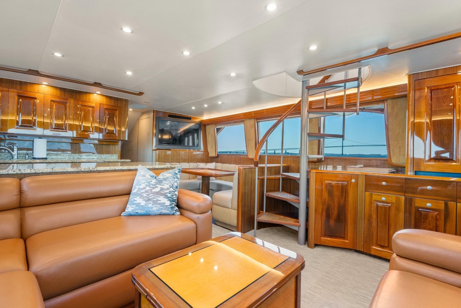 Salon Looking Starboard
