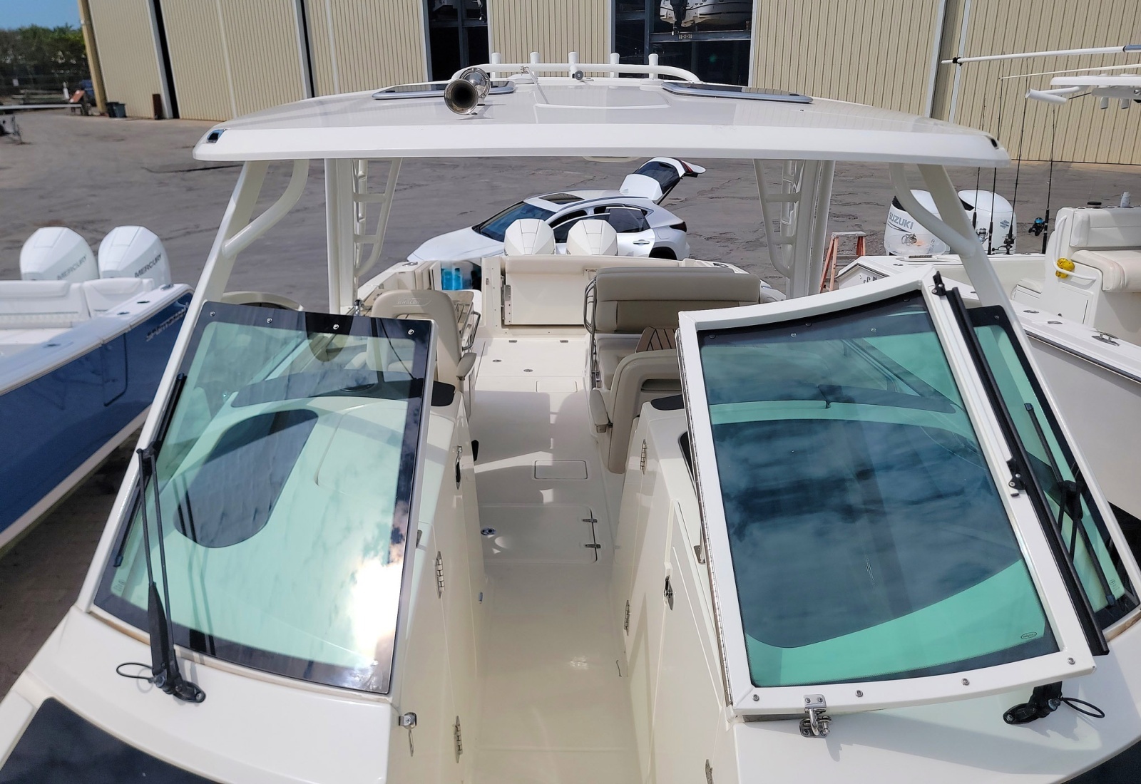 32ft Boston Whaler Yacht For Sale