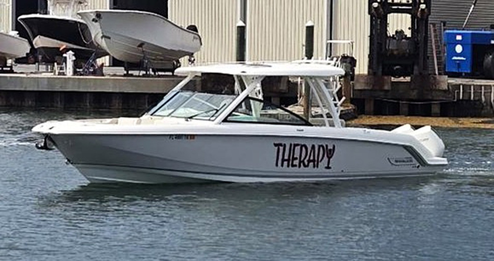 32ft Boston Whaler Yacht For Sale