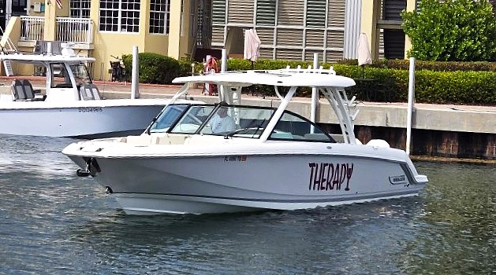 32ft Boston Whaler Yacht For Sale