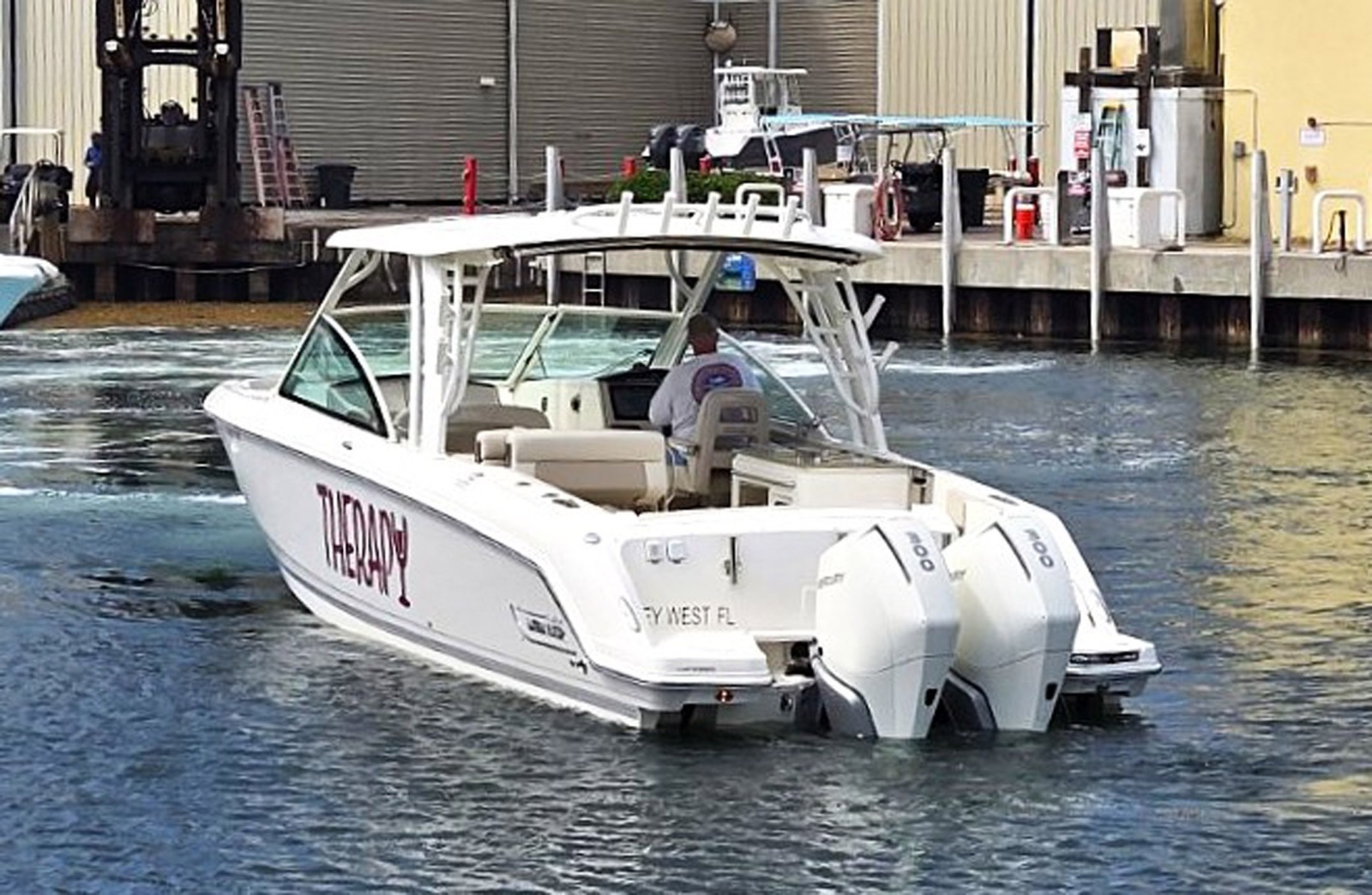 32ft Boston Whaler Yacht For Sale