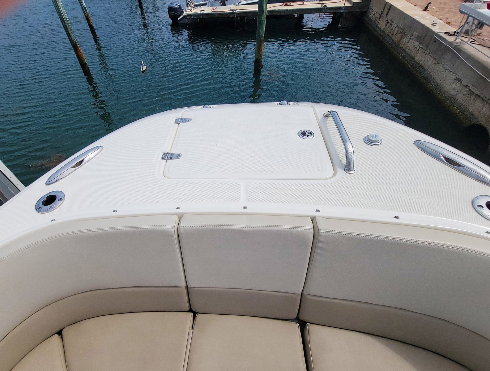 32ft Boston Whaler Yacht For Sale