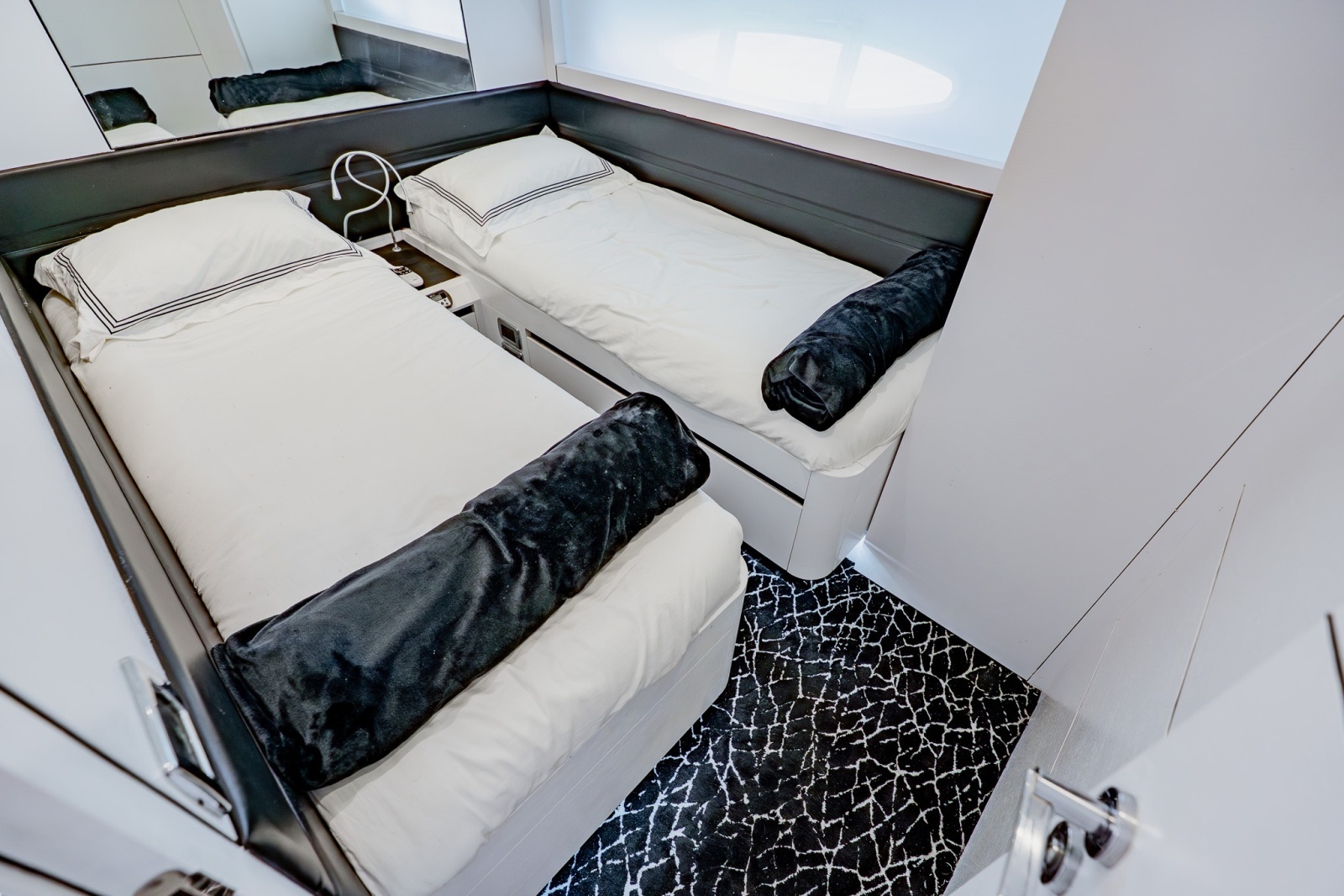 HAWK 80ft Pershing Yacht For Sale