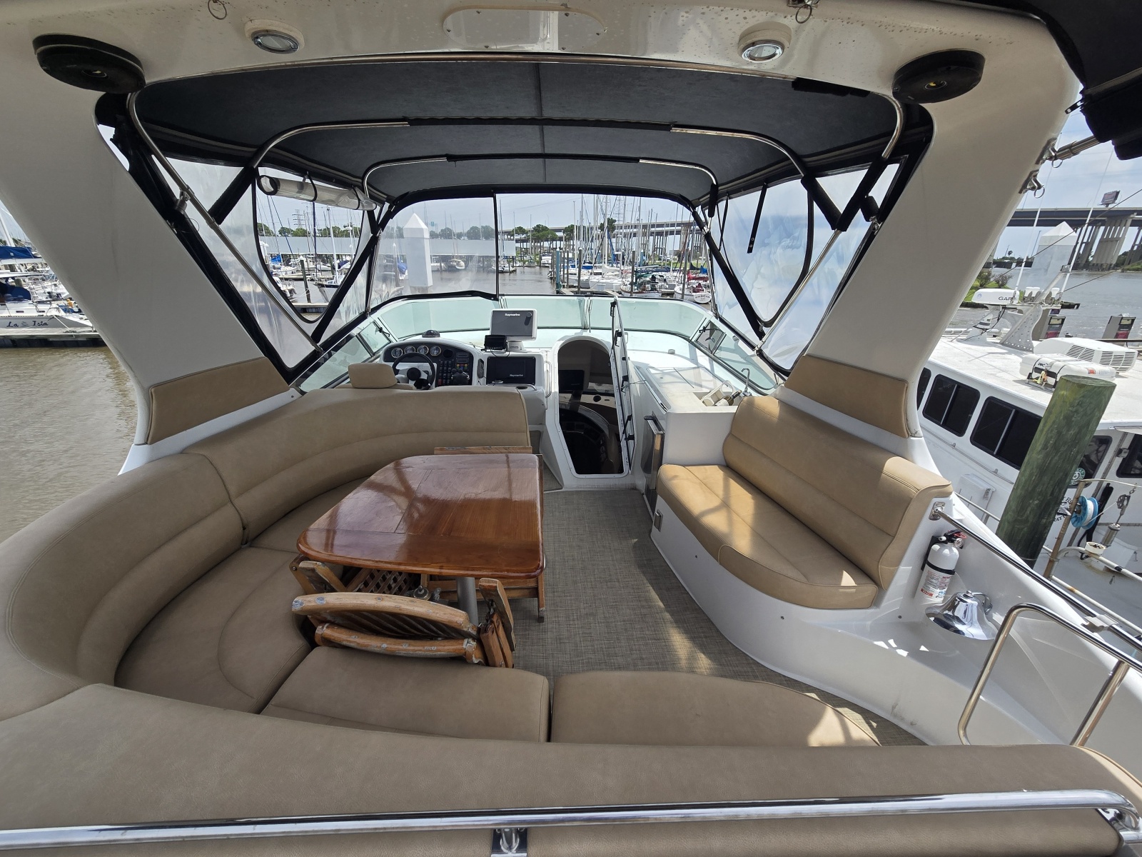 2000 Carver 530