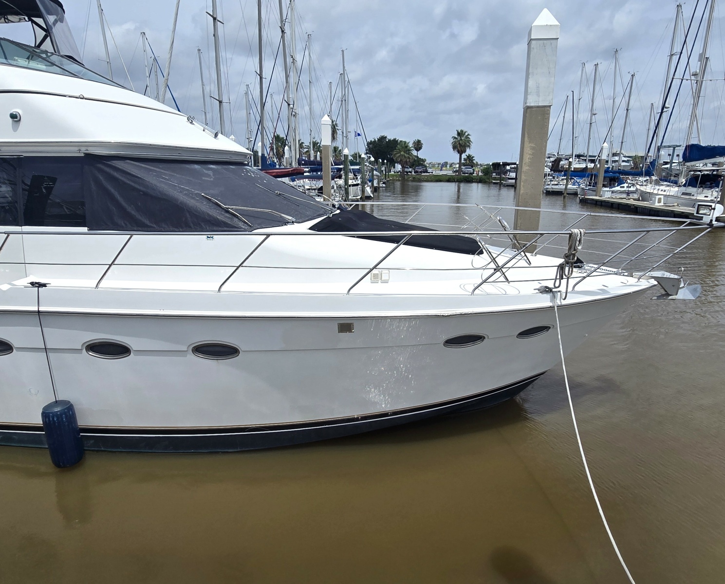 2000 Carver 530