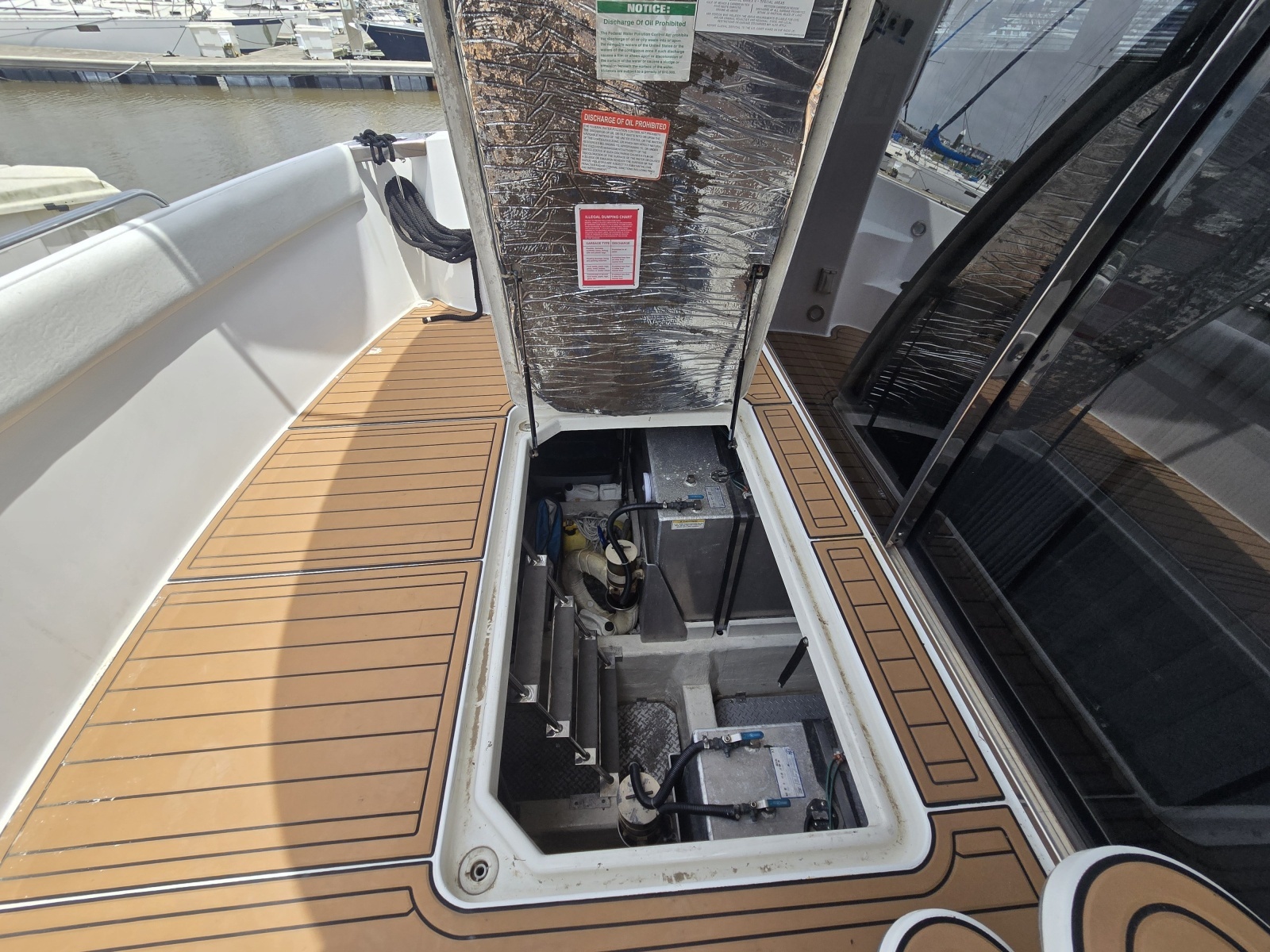2000 Carver 530